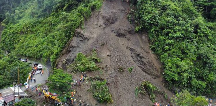 Aumentan A 27 Los Muertos Por Deslizamiento De Tierra En Colombia