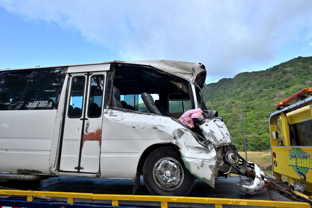 Al Menos Muertos En Accidente De Autob S Que Trasladaba Migrantes En