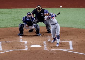 Dodgers toman ventaja sobre los Rays en la Serie Mundial