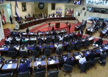 Congreso salvadoreño aprueba reforma constitucional que incluye derecho humano al agua