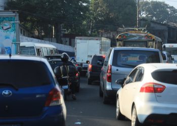 Comerciante murió al ser arrollado por dos vehículos frente a La Tiendona