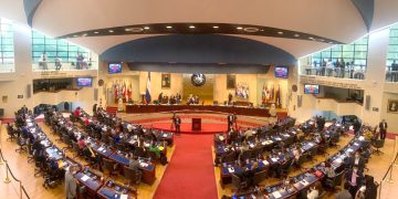 Privilegios de directivos de Asamblea: vehículos y bono para oficinas