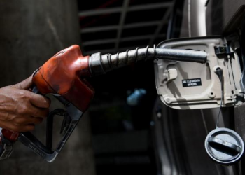 Precios de los combustibles tendrán un leve aumento