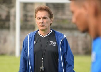 Carlos De Los Cobos: «Esta Copa Oro es un reto, porque quizá sea la última que pueda dirigir en El Salvador»