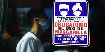 Verifican medidas de prevención en unidades de transporte colectivo