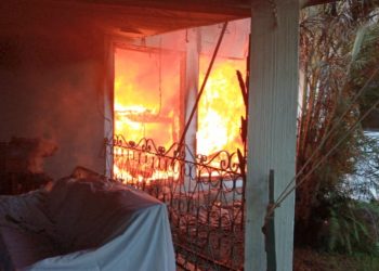 Anciana muere carbonizada mientras dormía en su casa en Mejicanos