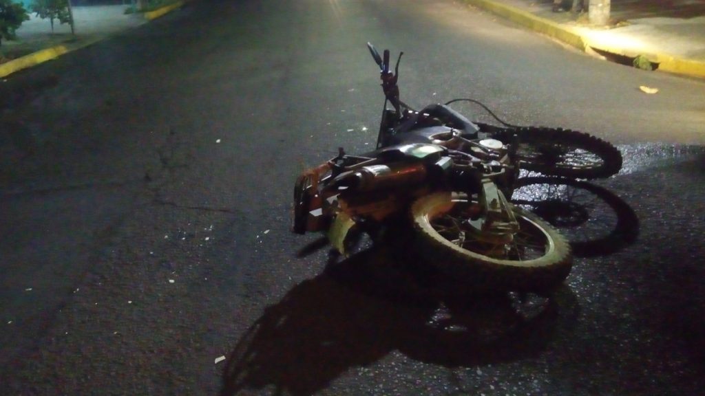 Motociclista muere en accidente Foto Comandos de Salvamento