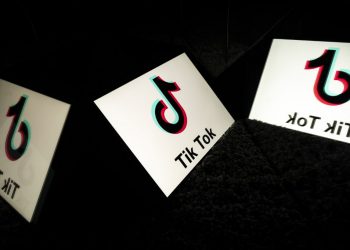 Tras TikTok, las aplicaciones chinas buscan estrategias para vencer las reticencias de los mercados extranjeros