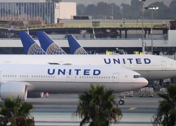 United Airlines desciende su facturación un 78 % y pierde $1,800 millones