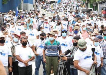 Veteranos de guerra exigen a diputados aprobar $30 millones para pensiones