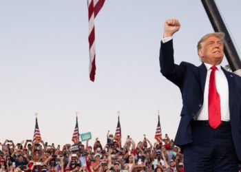 «Me siento poderoso», dice Trump en regreso al ruedo electoral tras covid-19