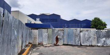 Alcaldía de San Miguel quiere demoler muro perimetral de hospital
