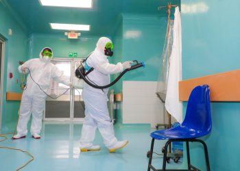 Salud buscará fondos para desinfectar hospitales públicos