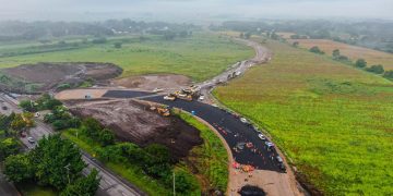 Construyen intercambiador del periférico Claudia Lars