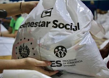 MINED entrega en Santa Ana casi 4,000 paquetes de alimentos a familias de estudiantes del INSA