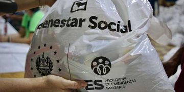MINED entrega en Santa Ana casi 4,000 paquetes de alimentos a familias de estudiantes del INSA