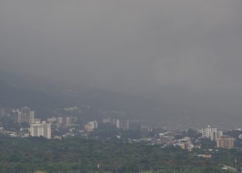 Tormenta Tropical Zeta dejará lluvias en El Salvador estos días