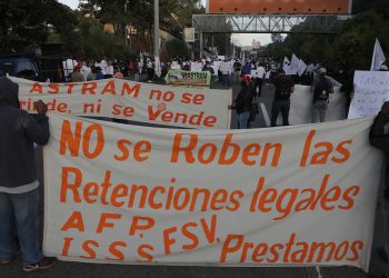 Tráfico bloqueado en ruta al Aeropuerto por cierre de sindicalistas