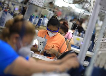 FMI prevé amplio impacto de la pandemia en el empleo