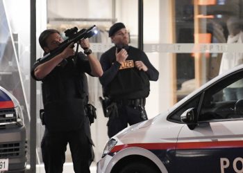 Dos muertos en tiroteo y varios heridos Viena por probable «ataque terrorista»