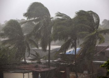 Huracán Eta azota con intensidad la zona costera de Nicaragua