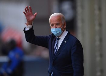 Biden gana al final 306 votos electorales contra 232 de Trump, dicen medios de EE. UU.