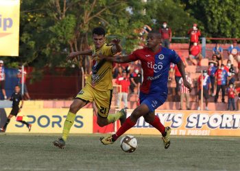 El 11 Deportivo y FAS buscan coger ventaja en su cita de esta tarde