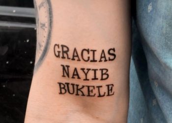 Hondureño hace público su agradecimiento a Nayib Bukele con un tatuaje