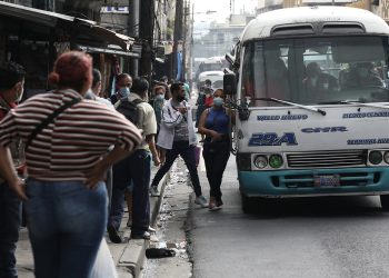 Diputado David Reyes pide vetar beneficios a transportistas