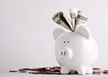 Los ahorros de los salvadoreños crecieron 11.8 % a septiembre