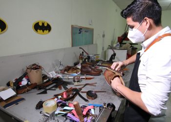 FOTOS: El cuero dio vida a COCO, un negocio que nació con la COVID-19 en El Salvador