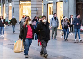 Nueva oleada del virus frena rescate económico de Europa