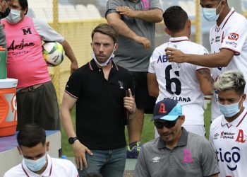Juan Cortés, técnico de Alianza, lamenta la pérdida de solidez de su equipo