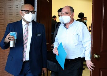 Testigos dicen que en Gumarsal les ordenaron crear empresas fantasma