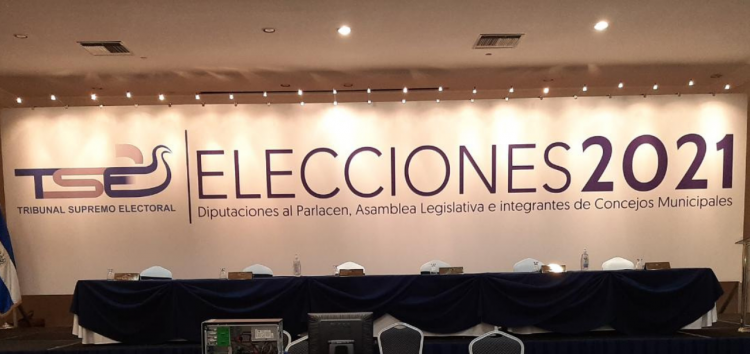 FOTO / @TSEElSalvador
