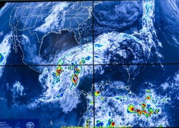 Continua declaratoria de alerta roja por depresión tropical Eta