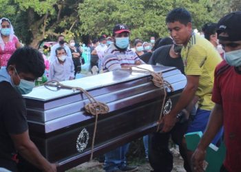 Sepultan a la octava víctima de Los Angelitos II: Esperanza se fue sin su esposo