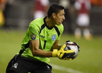 Henry Hernández, portero de la Selecta: «Me hubiera gustado disputar una fecha FIFA en este mes»