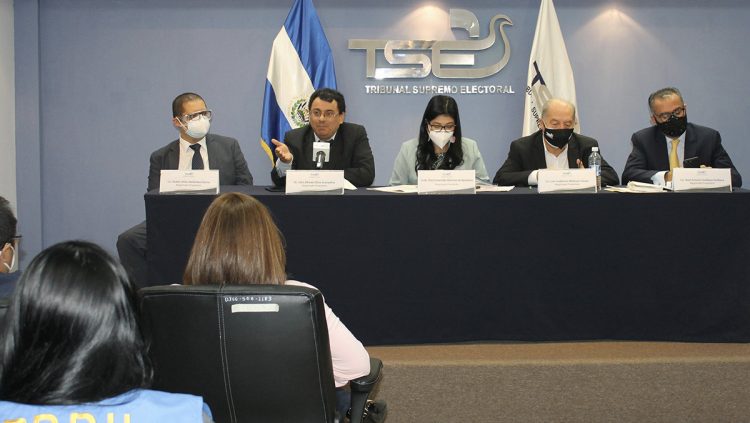 Los magistrados del TSE se pronunciaron ayer ante los últimos señalamientos por el actuar de las JED. / CORTESÍA
