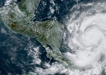 Influencia de huracán Iota, provocaría vientos y lluvias en El Salvador a partir de este lunes