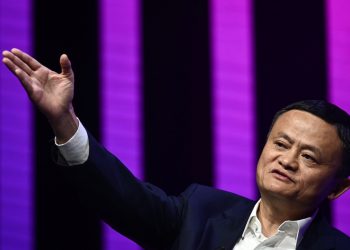 El jubilado de Alibaba continúa ganando millones de dólares