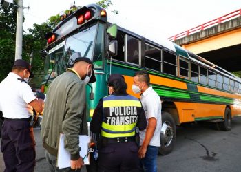 Realizan inspección de medidas de bioseguridad en el servicio de transporte público