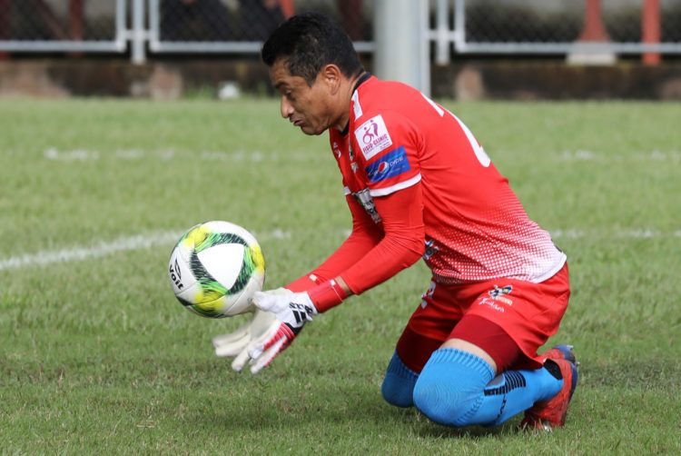 En su anadar por el fútbol profesional Manuel González ha militado en nueve equipos nacionales. Foto/Húber Rosales.