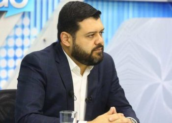 Ministro de Seguridad asegura que presencia policial no era para entorpecer allanamientos en Salud