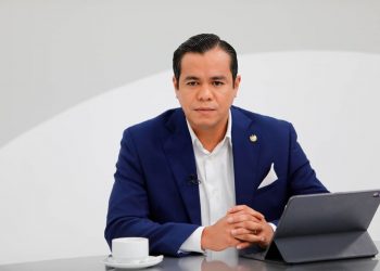 Ministro de Hacienda lamenta bloqueo de diputados en aprobación de préstamo de $300 millones