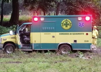 Atrapado entre lodo y escombros del deslave de Nejapa fue rescatado por Comandos de Salvamento