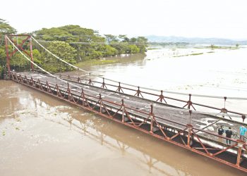 El Salvador continúa en alerta roja por lluvias