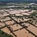 Alud arrasa 25 viviendas y lluvias imposibilitan llevar ayuda