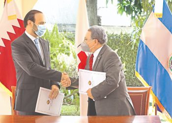 Catar entrega donativo a Cruz Roja Salvadoreña
