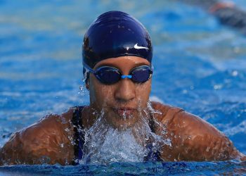 Nadadores salvadoreños provacan una lluvia de récords en natación